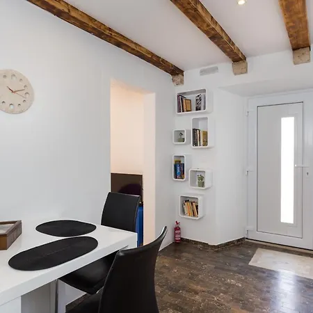 アパート トマ ドゥブロブニク