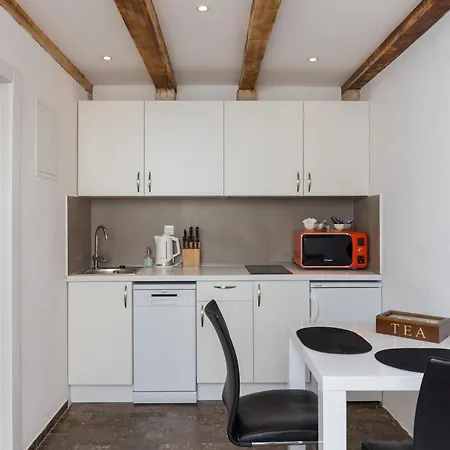 Toma Apartment